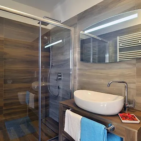 House Miceli Semesterbostad