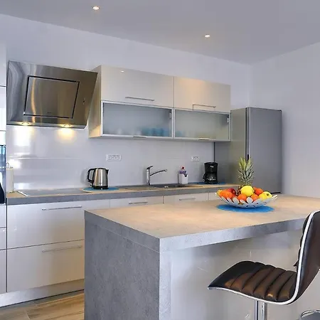 House Miceli Semesterbostad Ližnjan