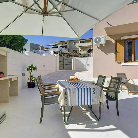 Holiday home Miceli