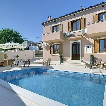 Miceli Holiday home *